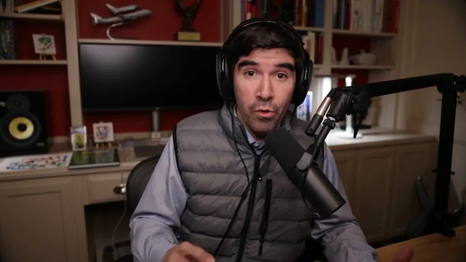Armando J. Perez-Carreno at the mic hosting The Web Talk Show, episode 39: Unpopular Opinion: AI Is Not Here For Your Job